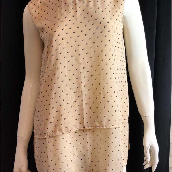 Made with premium quality Georgette fabric. Breathable fabric, great color and eye catching print will be an eminent addition to your summer season collection.