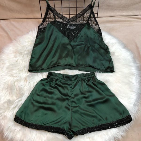 Made with premium quality Silk fabric, this set includes a camisole shirt and shorts. Breathable fabric, great color and eye catching print makes this an essential for your loungewear collection.